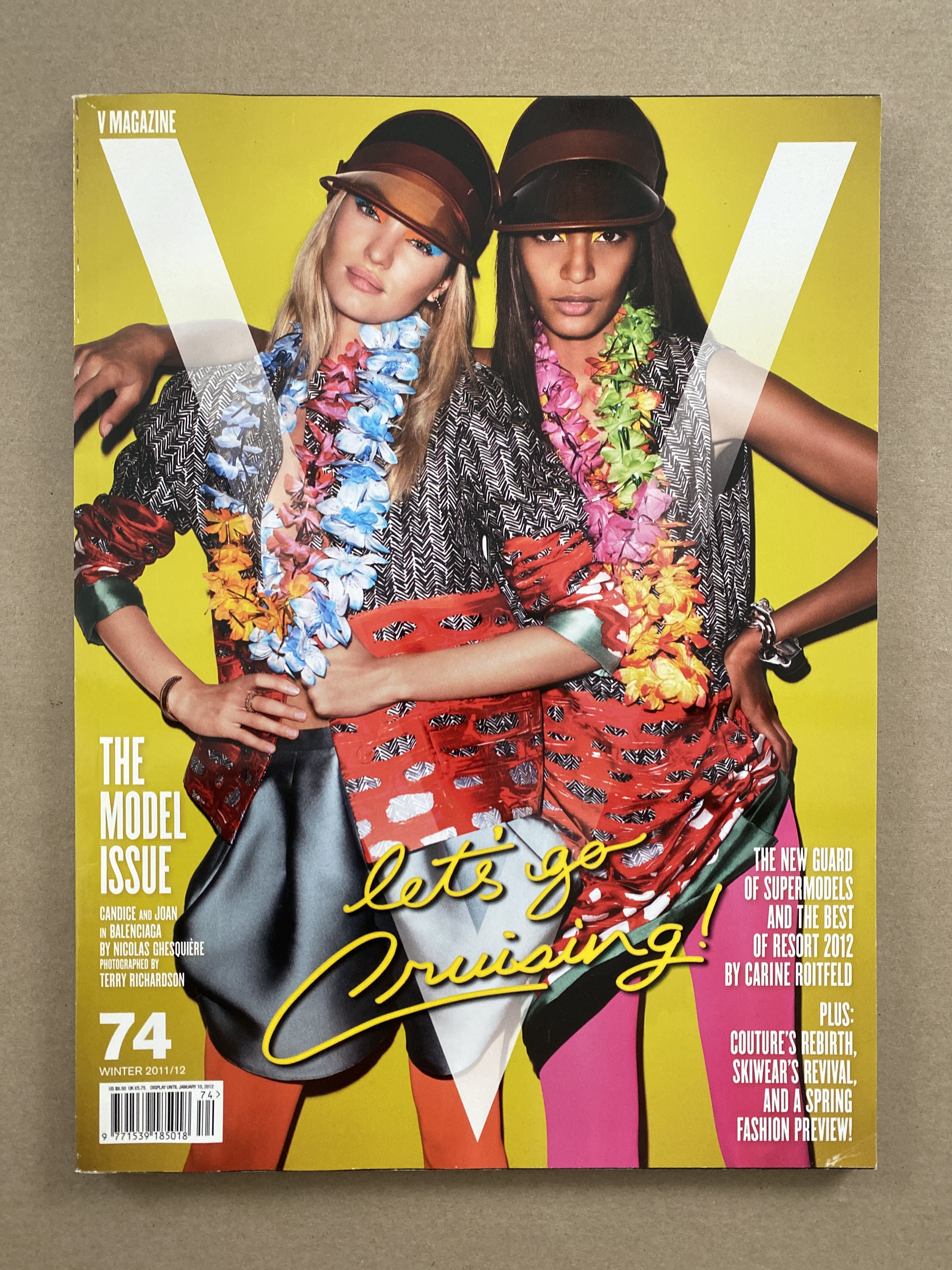 V Magazine, Issue #56 -> #93 / 2008 -> 2015 | Choose issue from list - Picture 22 of 31